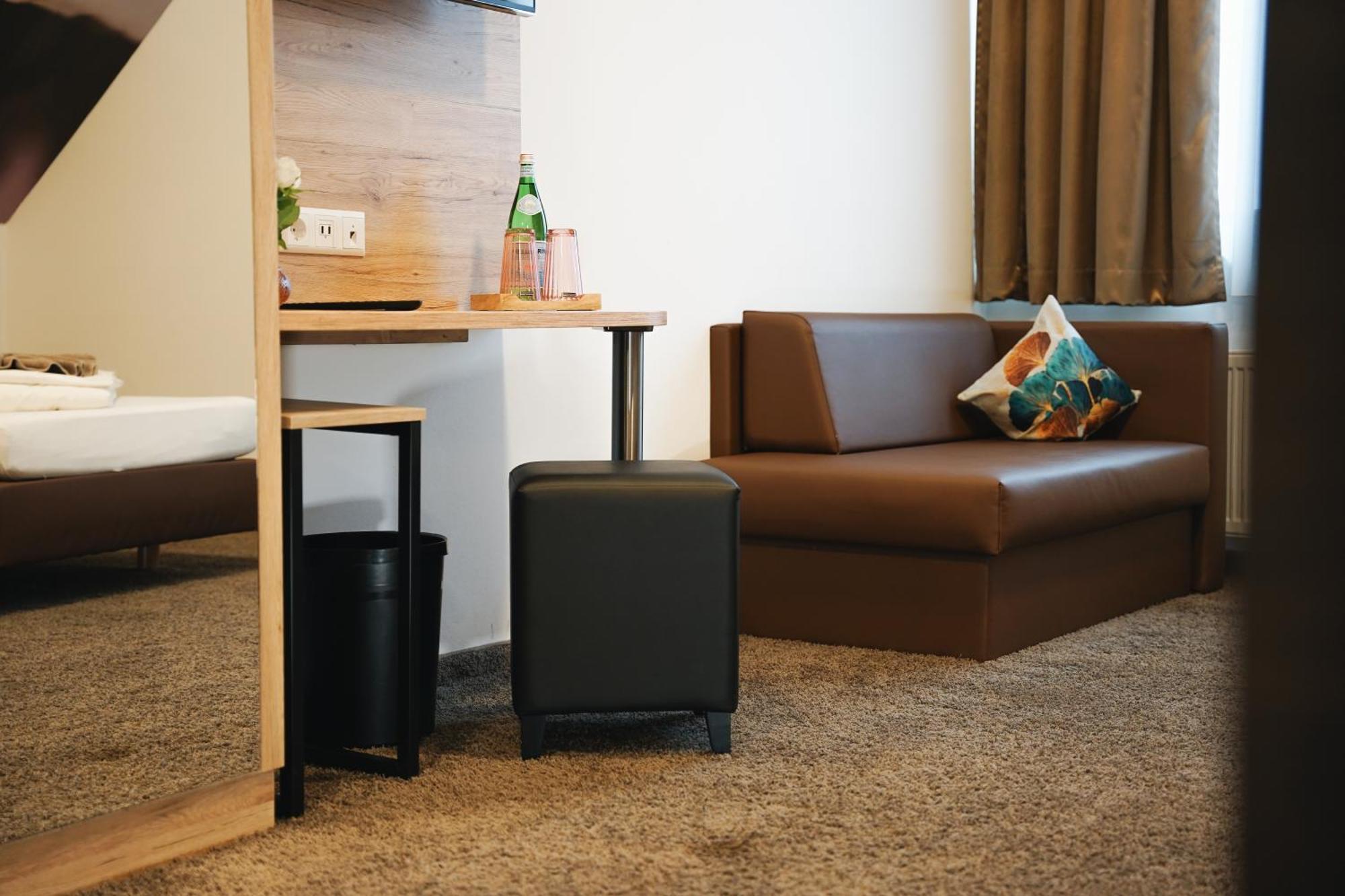 Outlet Hotel Metzingen  Eksteriør bilde