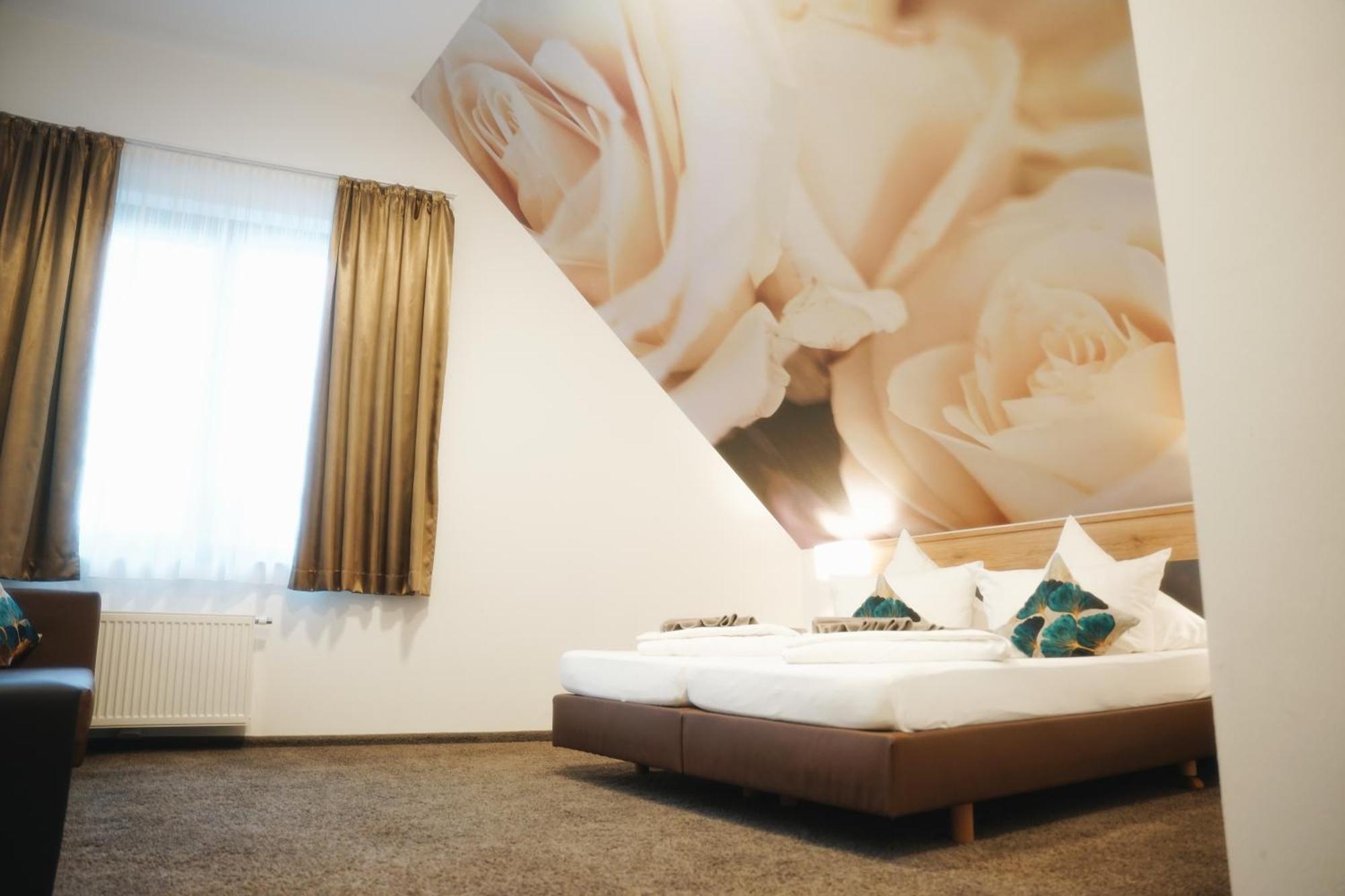 Outlet Hotel Metzingen  Eksteriør bilde