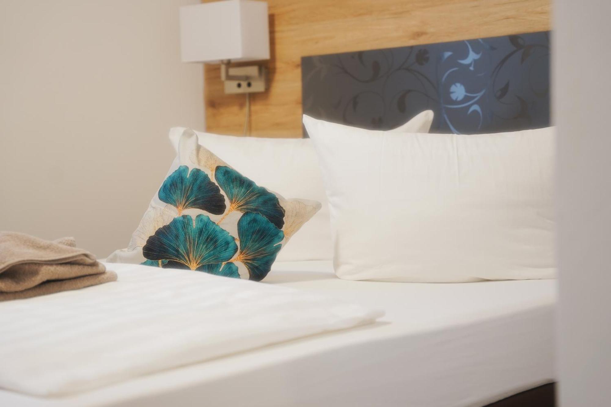 Outlet Hotel Metzingen  Eksteriør bilde