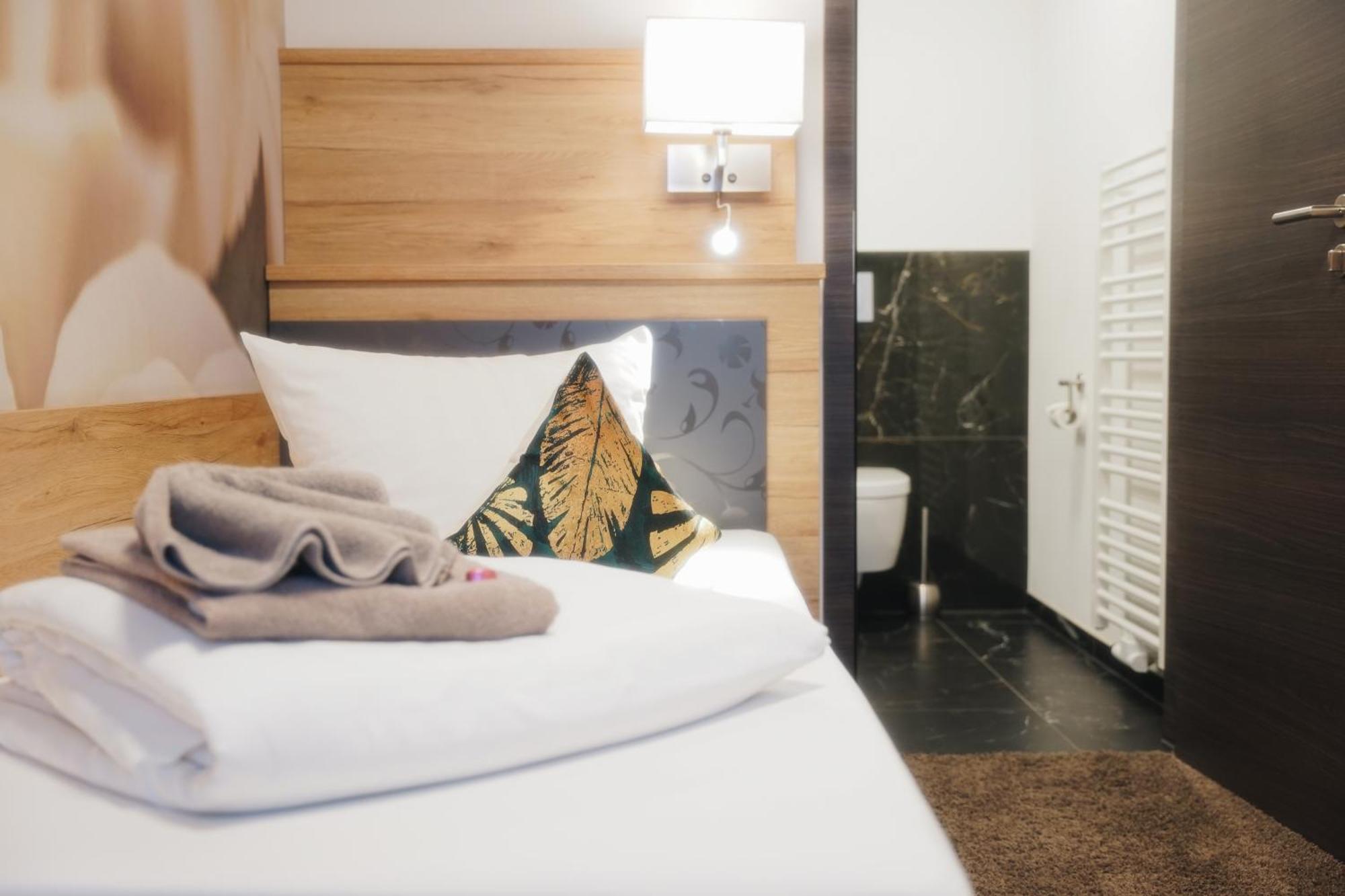 Outlet Hotel Metzingen  Eksteriør bilde